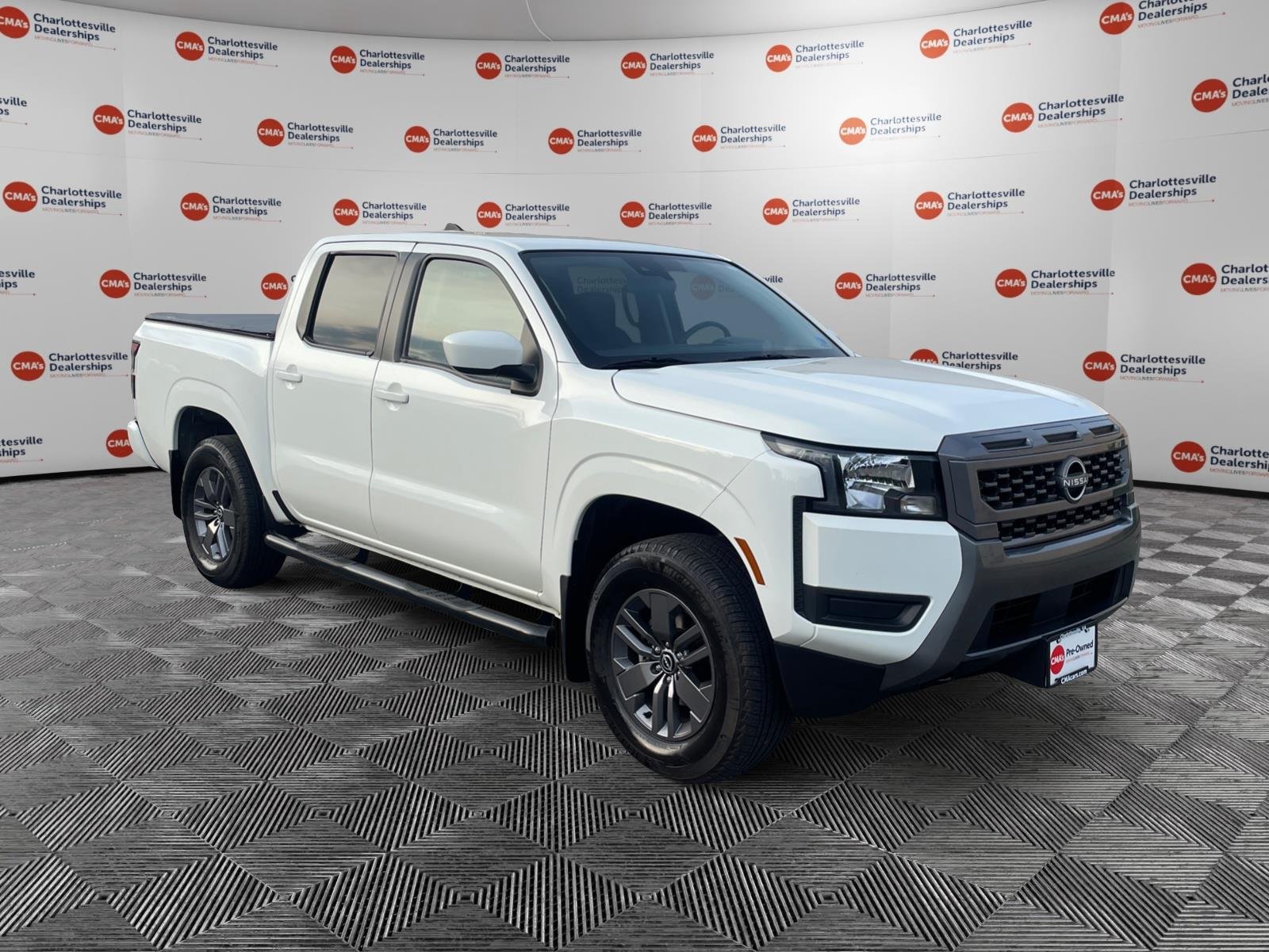 Used 2025 Glacier White Nissan SV image 7