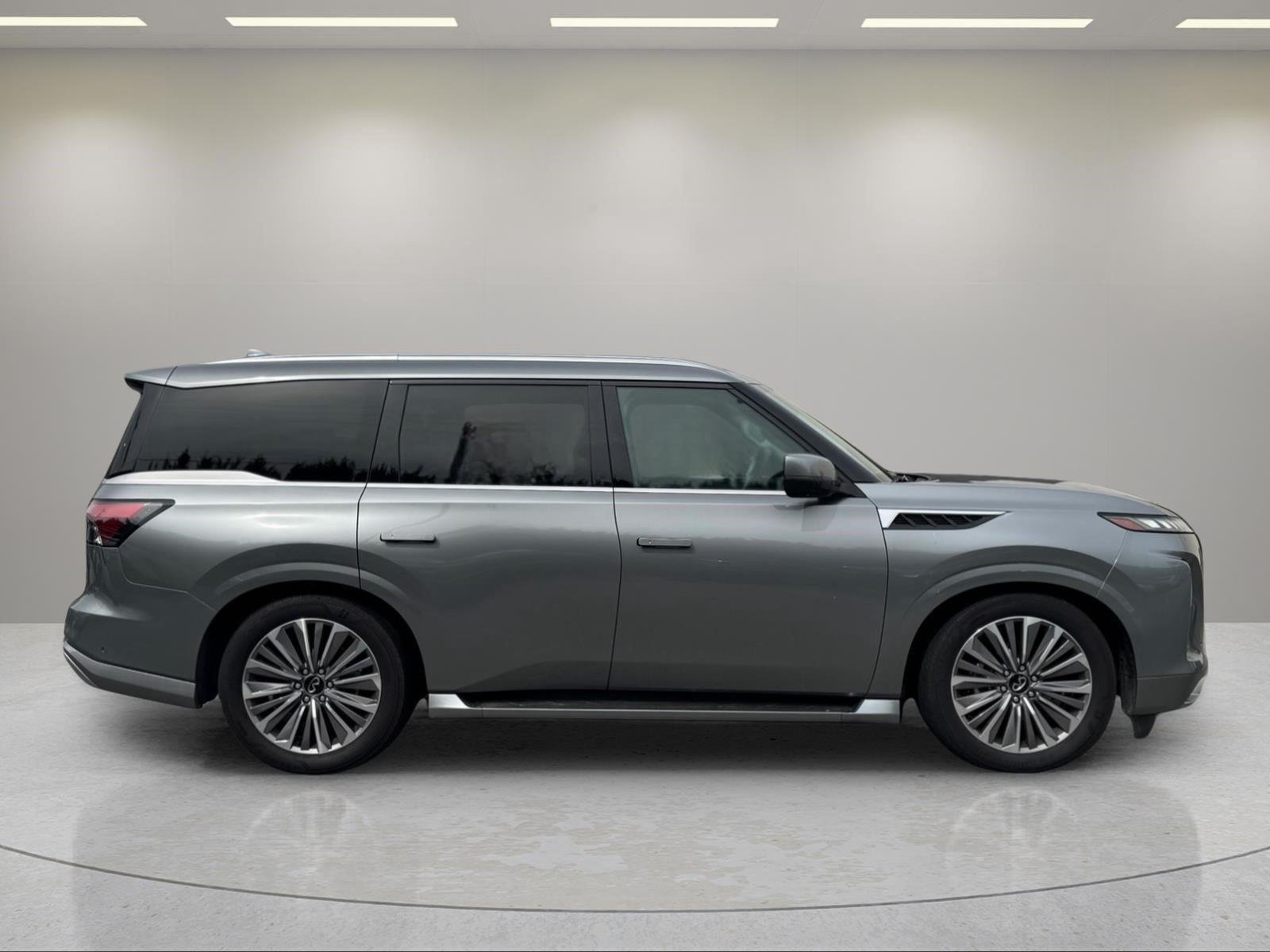 Certified Used 2025 Dynamic Metal INFINITI SENSORY image 6