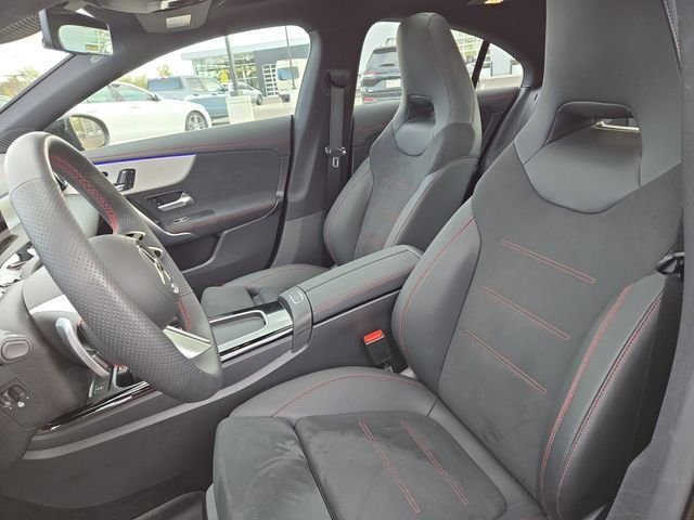 Used 2025 Black Mercedes-Benz CLA 250 image 27
