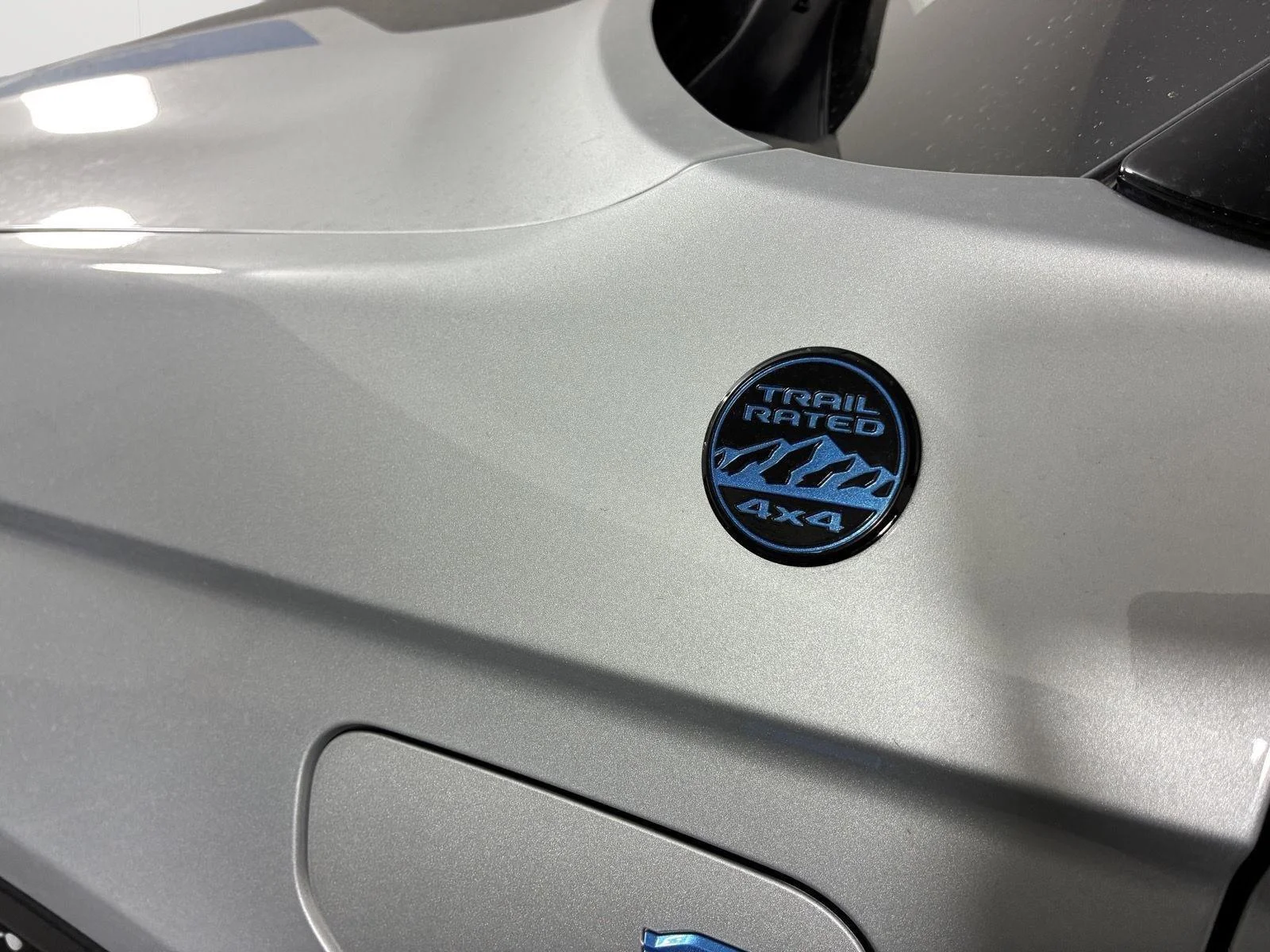 Used 2023 Silver Zynith Jeep Trailhawk image 11