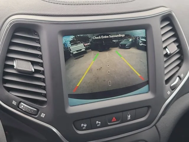 Used 2023 White Jeep Altitude Lux image 31