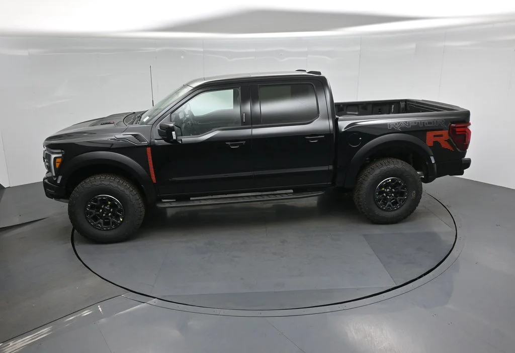 New 2026 Agate Black Metallic Ford Raptor image 43