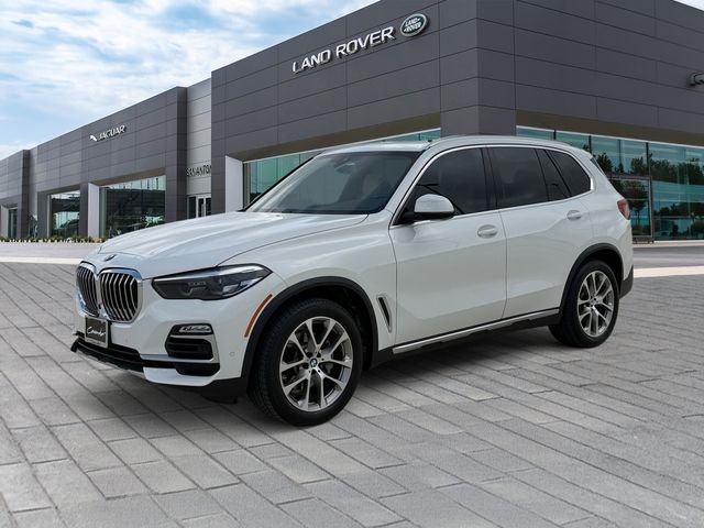 Used 2020 White BMW sDrive40i image 1