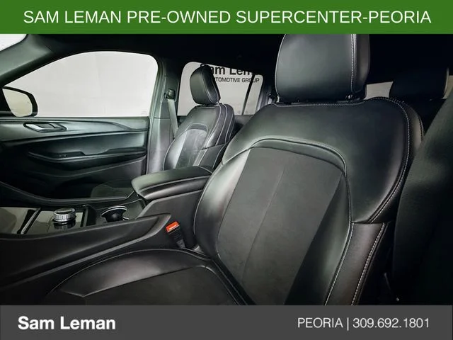 Used 2023 Black Jeep Altitude image 20