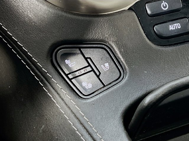 Used 2019 DARK SKY METALLIC GMC Denali image 20