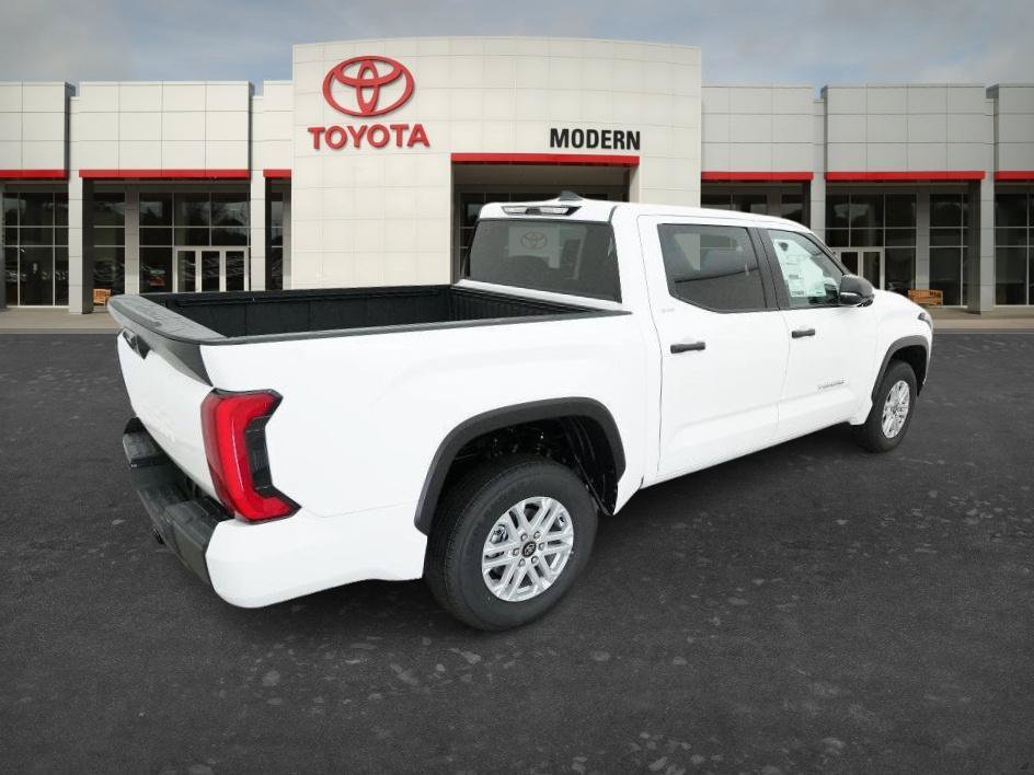 New 2026 Ice Cap Toyota SR5 image 18