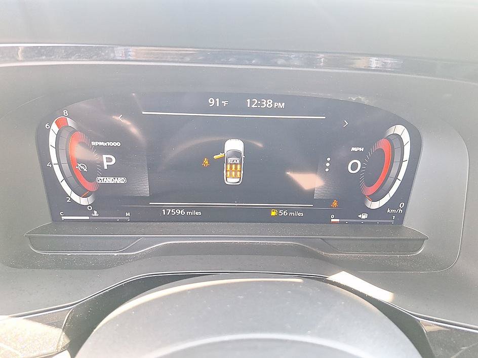 Used 2025 Gun Metallic Nissan Platinum image 14