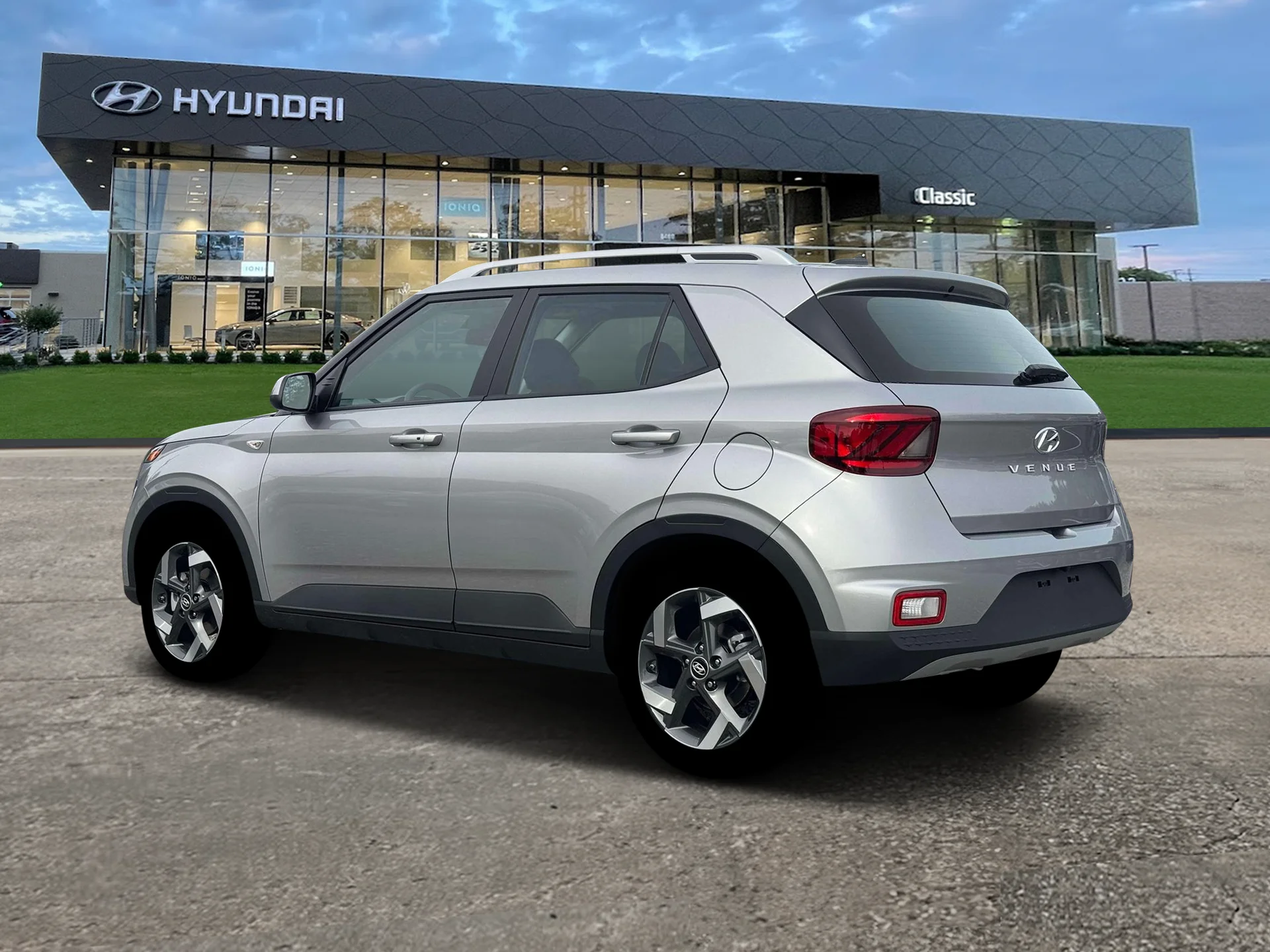 New 2026 Shimmering Silver Hyundai SEL image 4