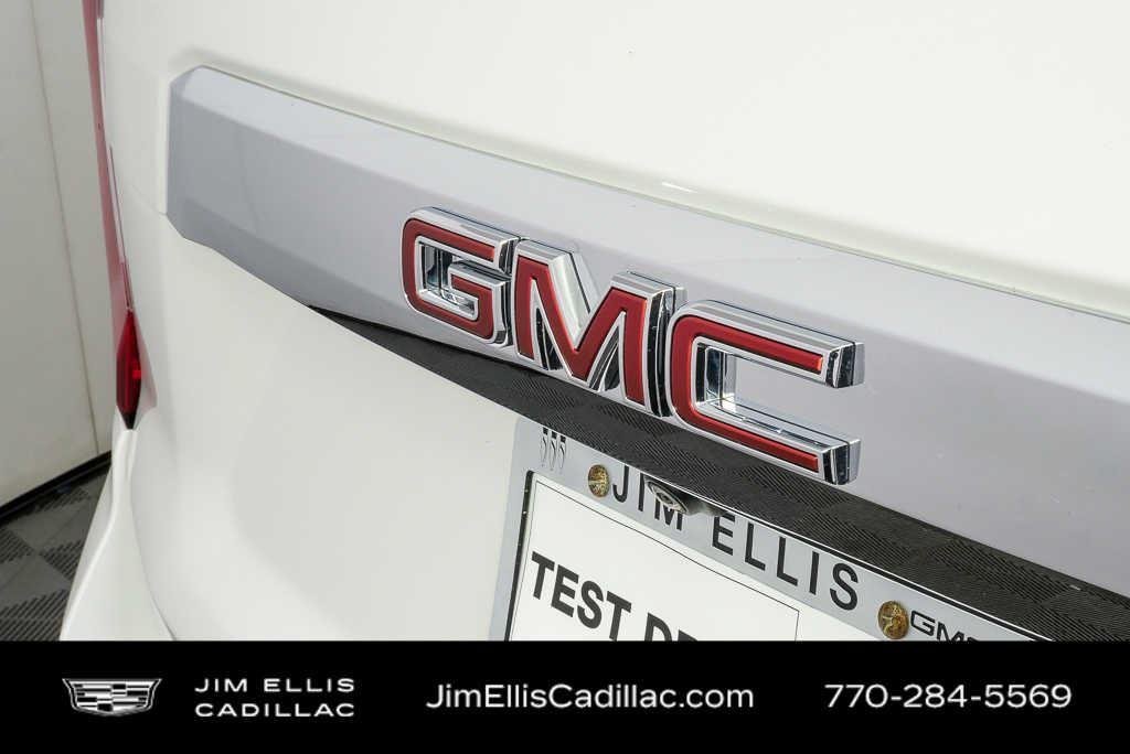 Used 2023 White Frost Tricoat GMC SLT image 36