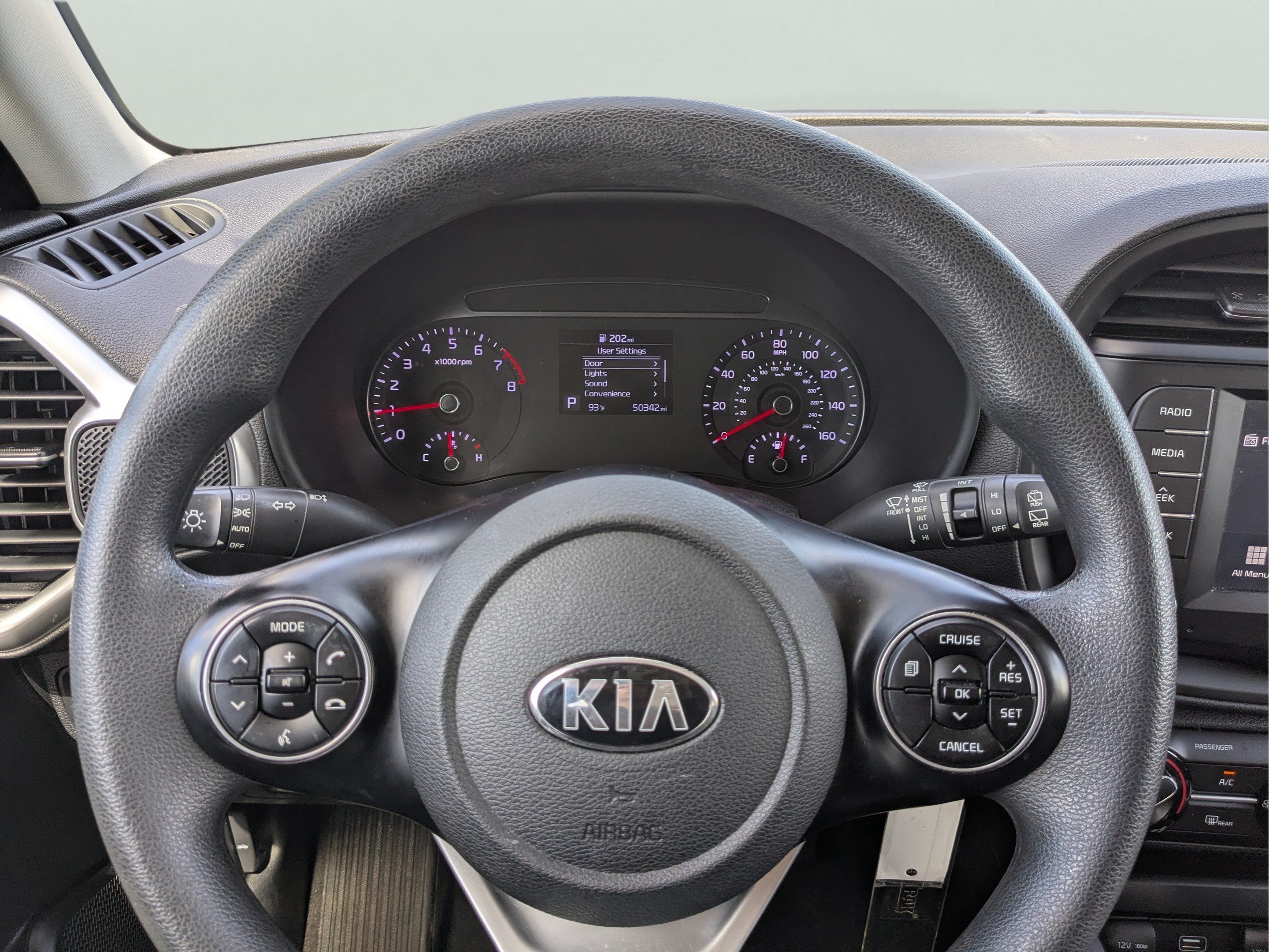 2020 Kia Soul LX - Photo 24