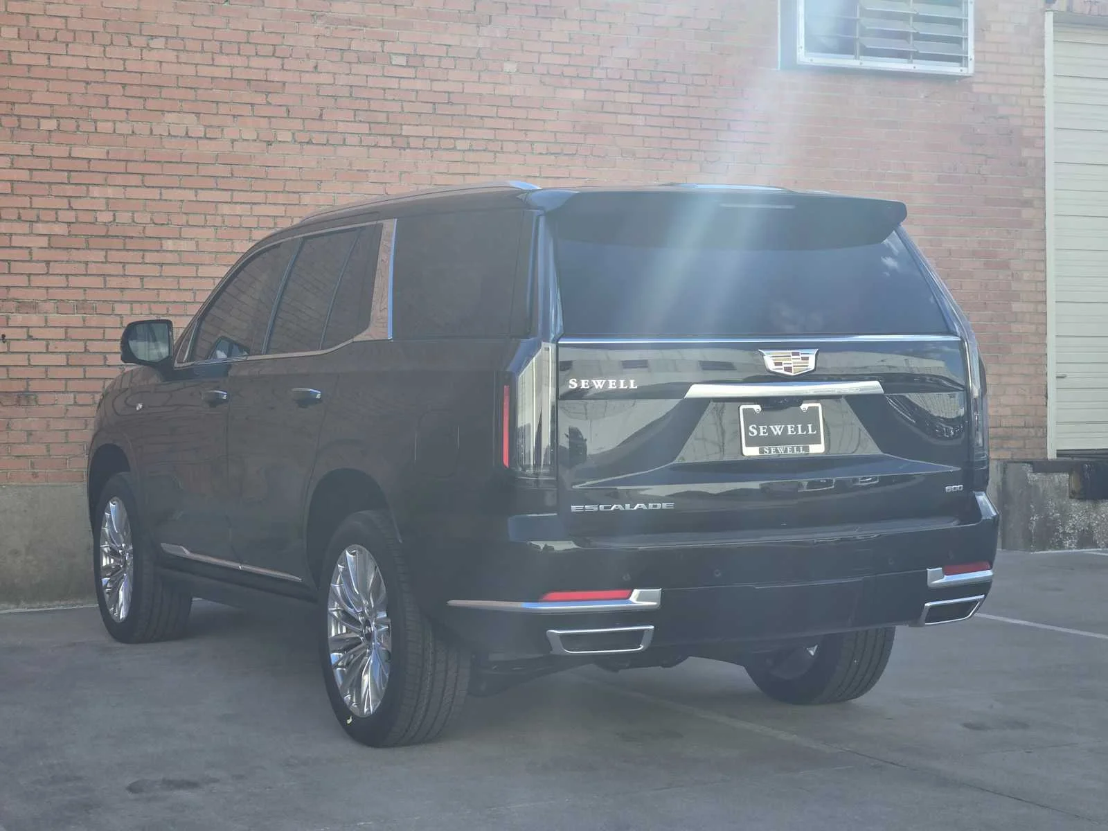 2026 Cadillac Escalade Luxury - Photo 3