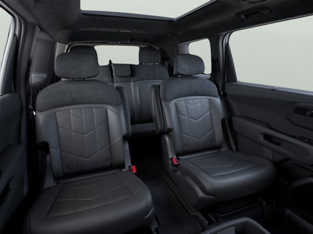 New 2027 White Kia X-Pro SX-Prestige image 11