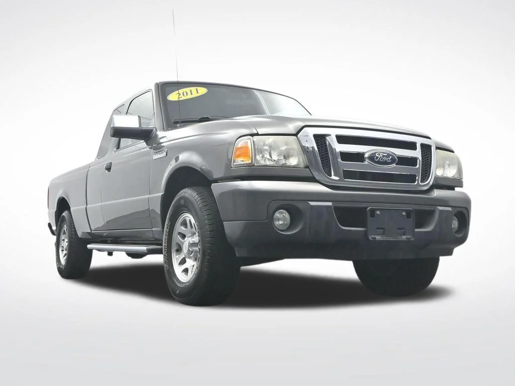 Used 2011 Dark Shadow Gray Metallic Ford XLT image 35