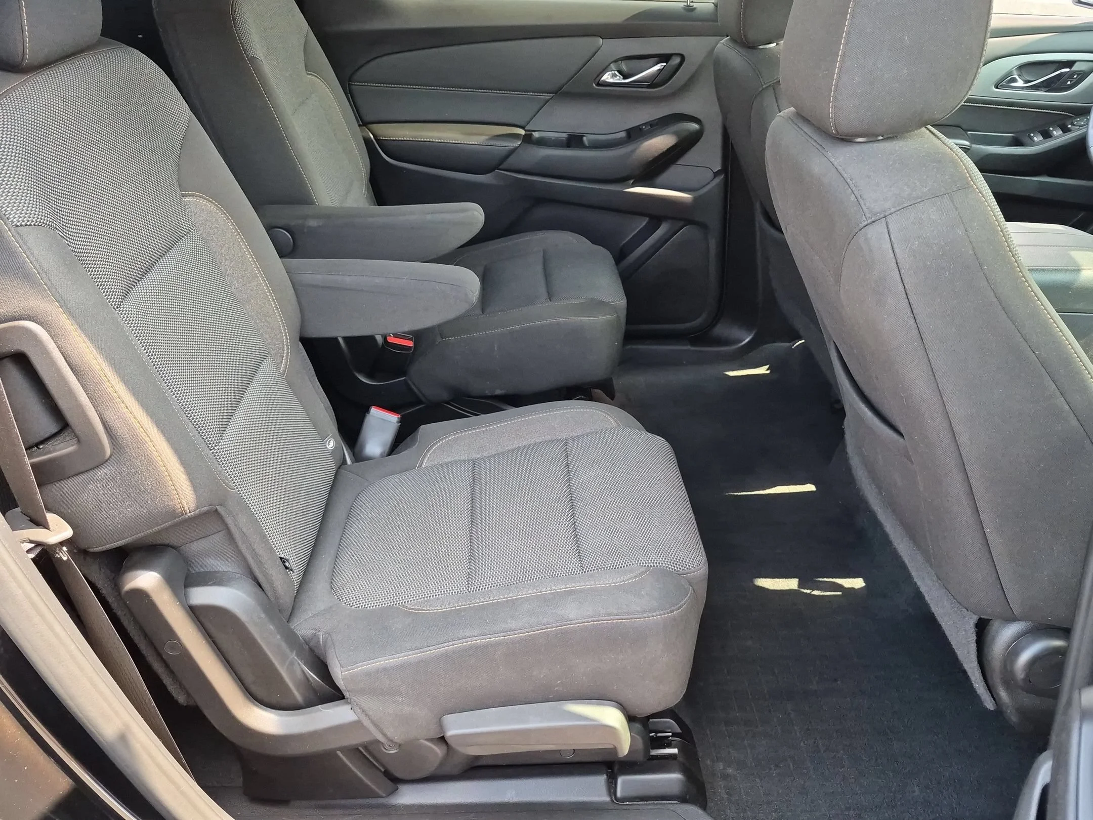 Used 2021 Mosaic Black Metallic Chevrolet LT Cloth image 25