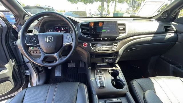 Used 2023 Silver Honda TrailSport image 18