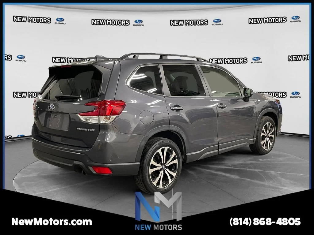 Used 2023 Magnetite Gray Metallic Subaru Limited image 5