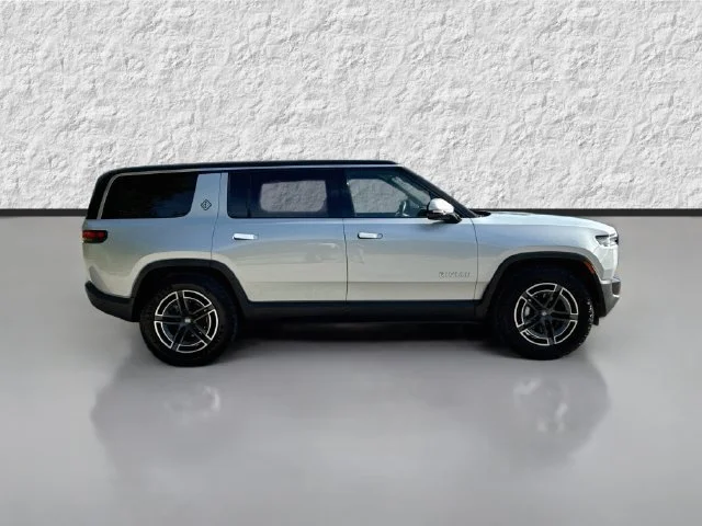 Used 2025 Rivian R1S Adventure with VIN 7PDSGBBA1SN047655 for sale in Sarasota, FL