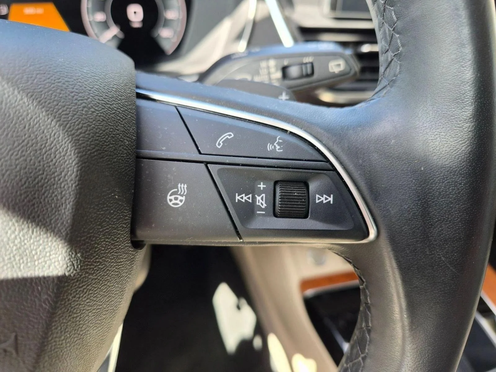 Used 2021 Glacier White Meta Audi Premium Plus image 15