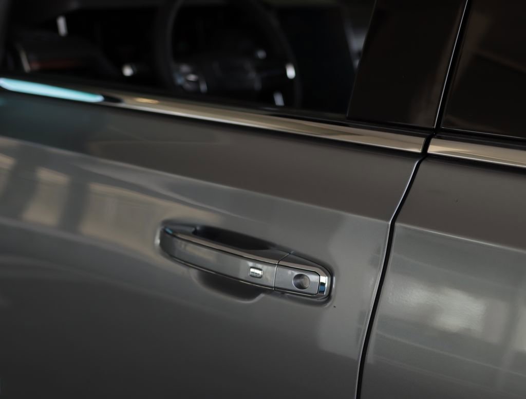 2026 GMC Yukon Denali - Photo 46