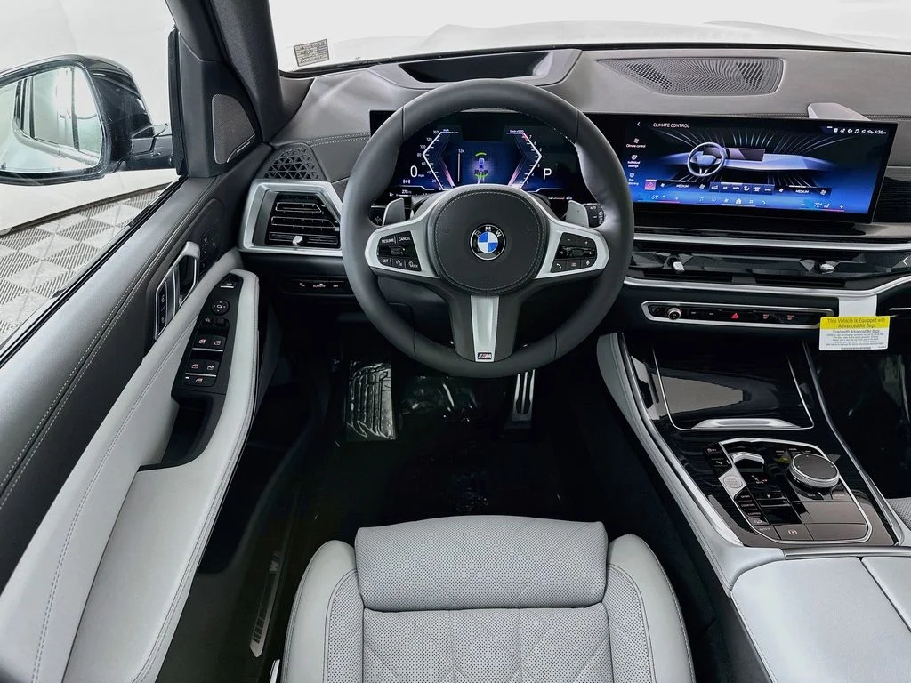 New 2026 Gray Metallic BMW xDrive40i image 25