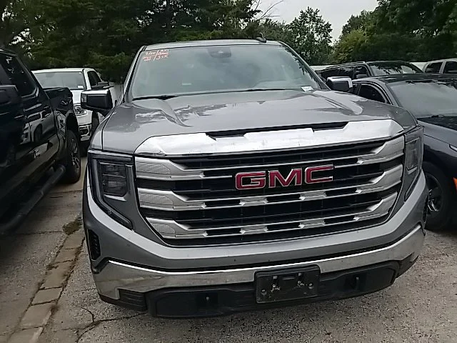 Used 2024 Silver GMC SLE image 6