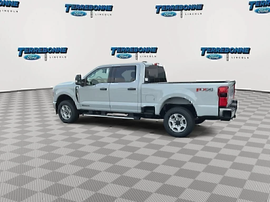 New 2026 Avalanche Ford F-250® XLT image 6