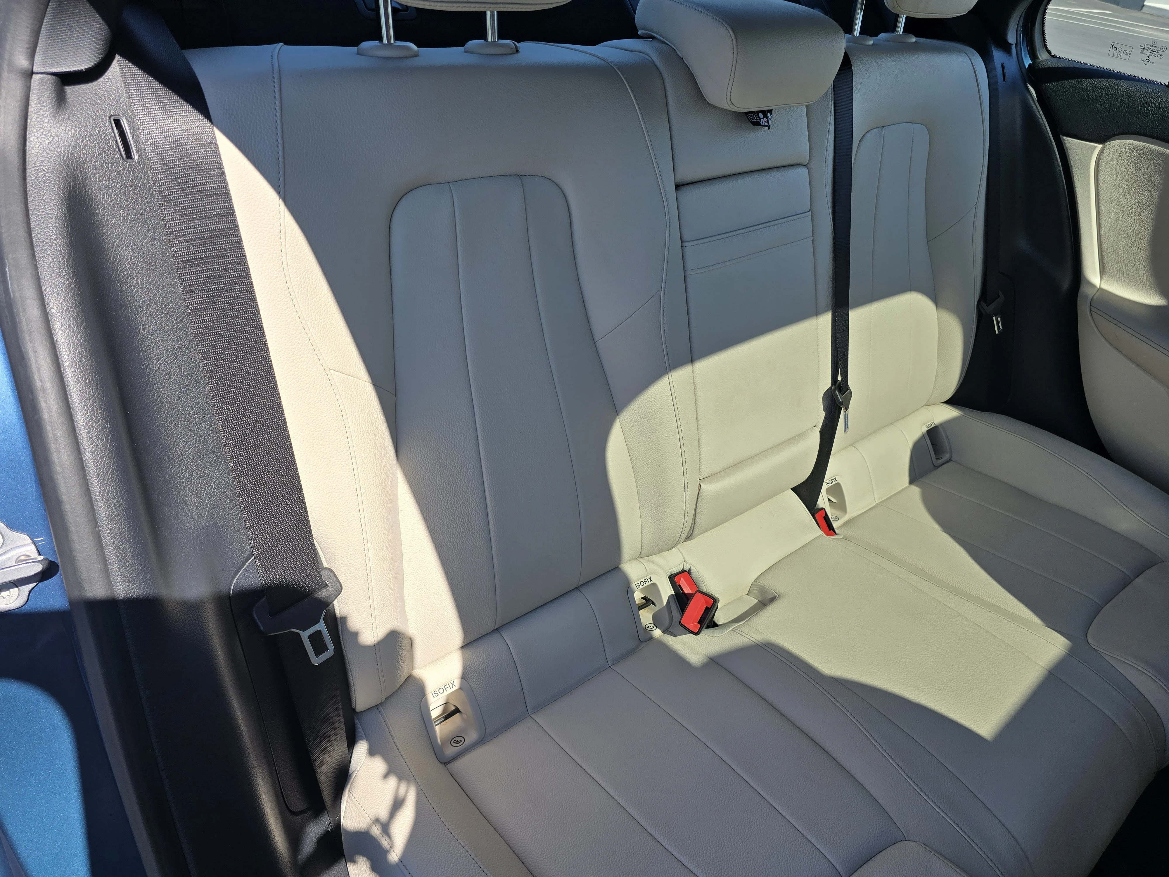 Used 2019 Denim Blue Metallic Mercedes-Benz A 220 image 17