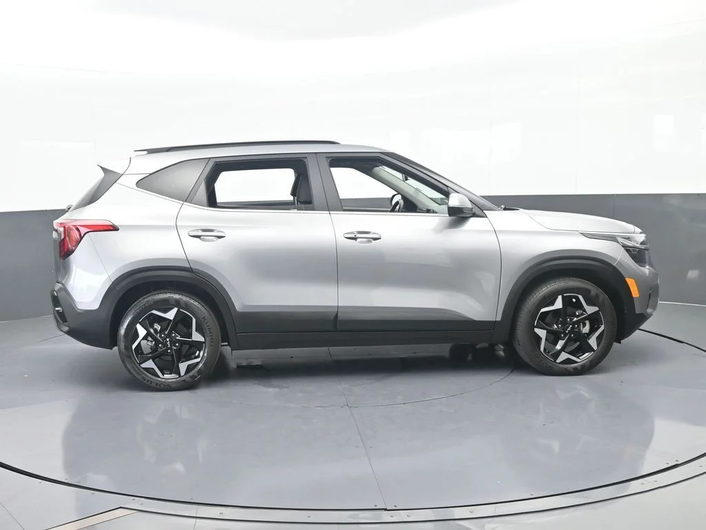Used 2025 Steel Gray Kia EX image 7