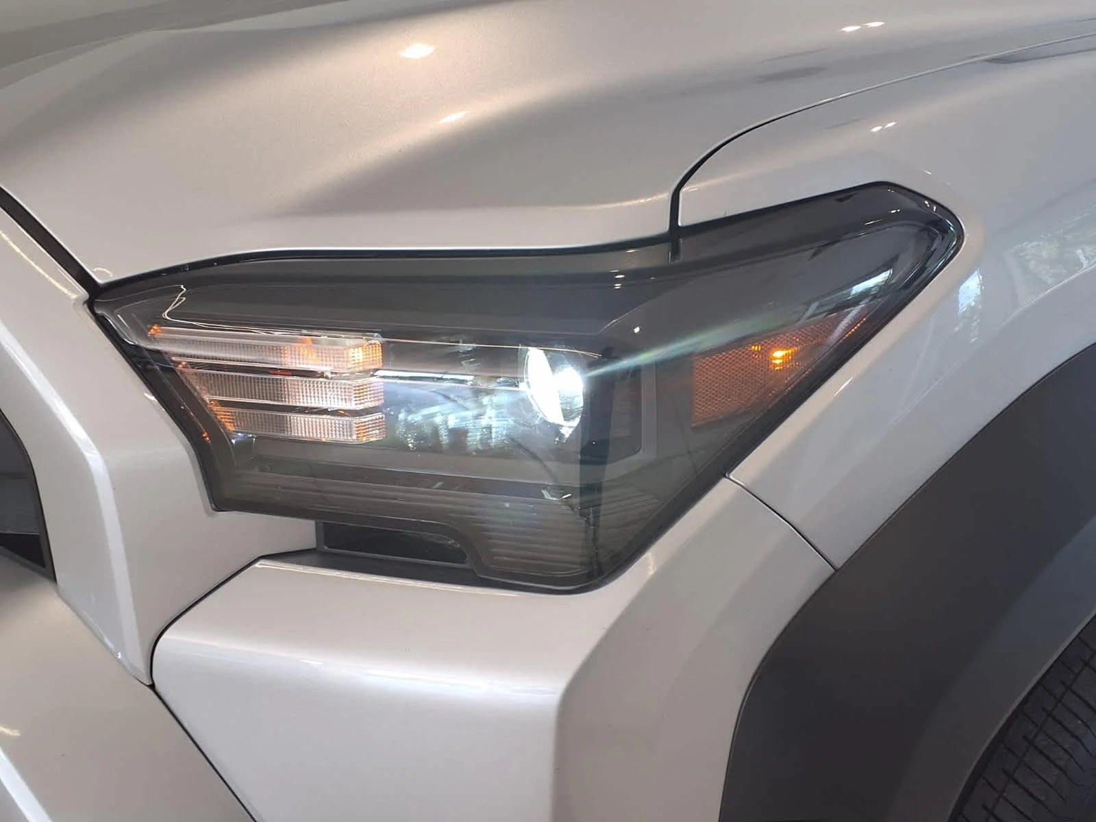Used 2025 Cutting Edge Toyota SR5 image 9