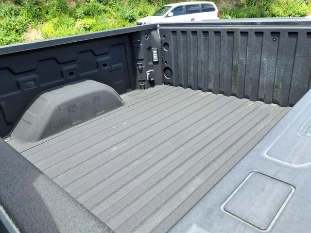 2024 GMC Sierra 1500 Elevation - Photo 16