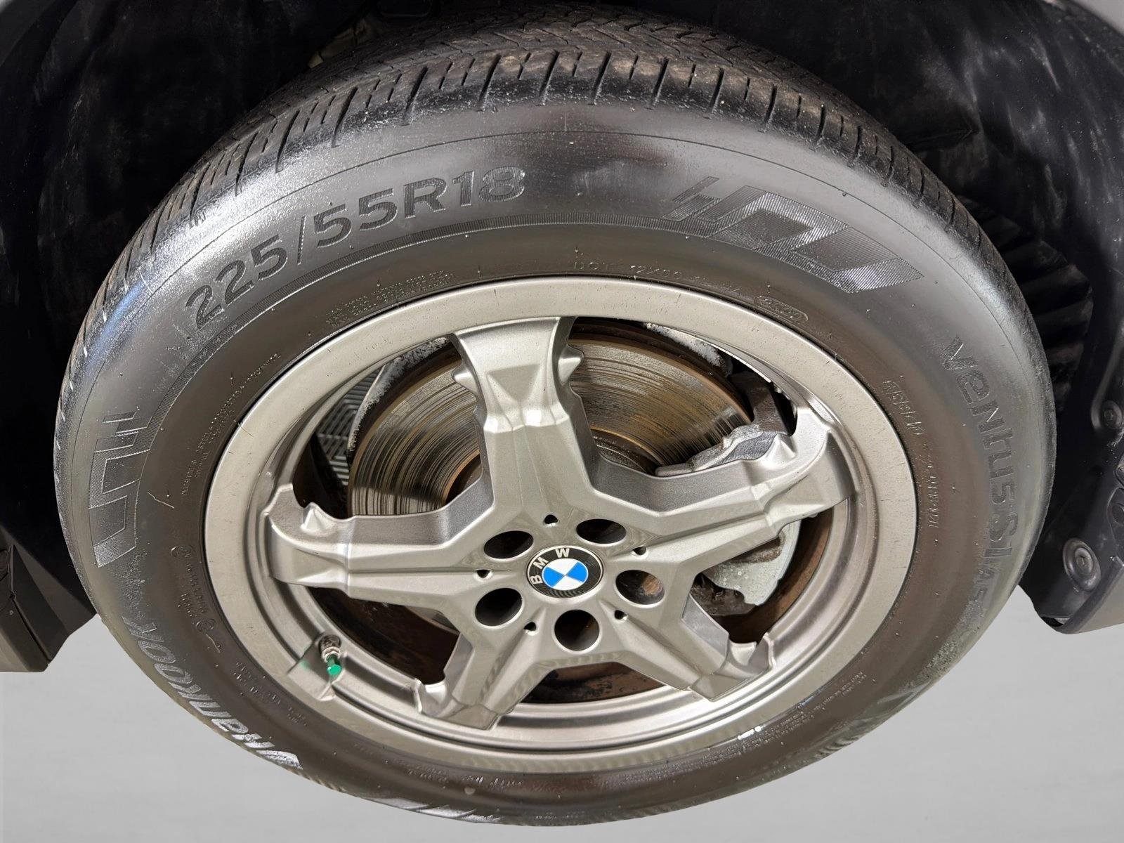 Used 2023 Black BMW xDrive28i image 14