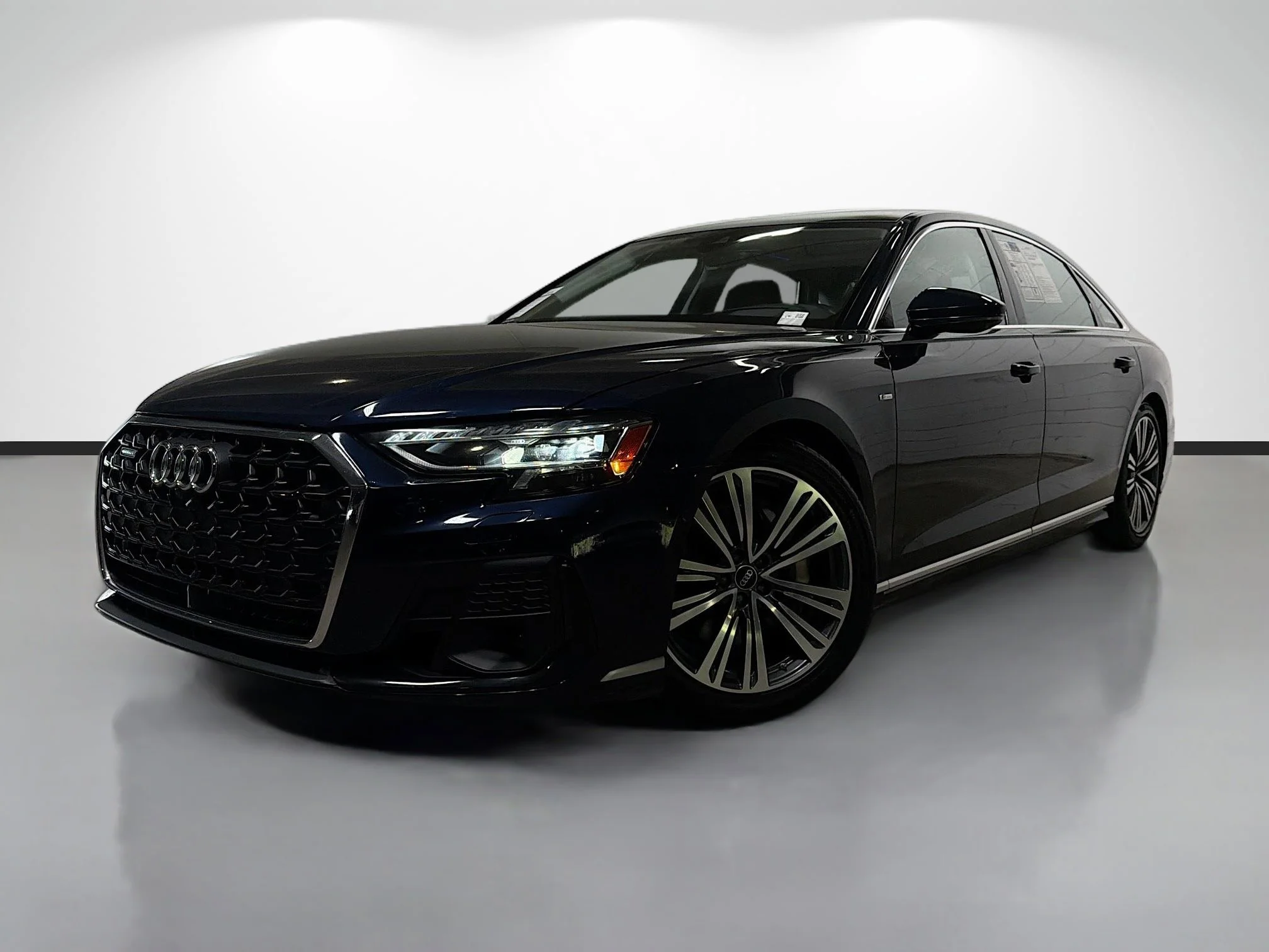 2023 Audi A8 55 TFSI L quattro Tiptronic's photo