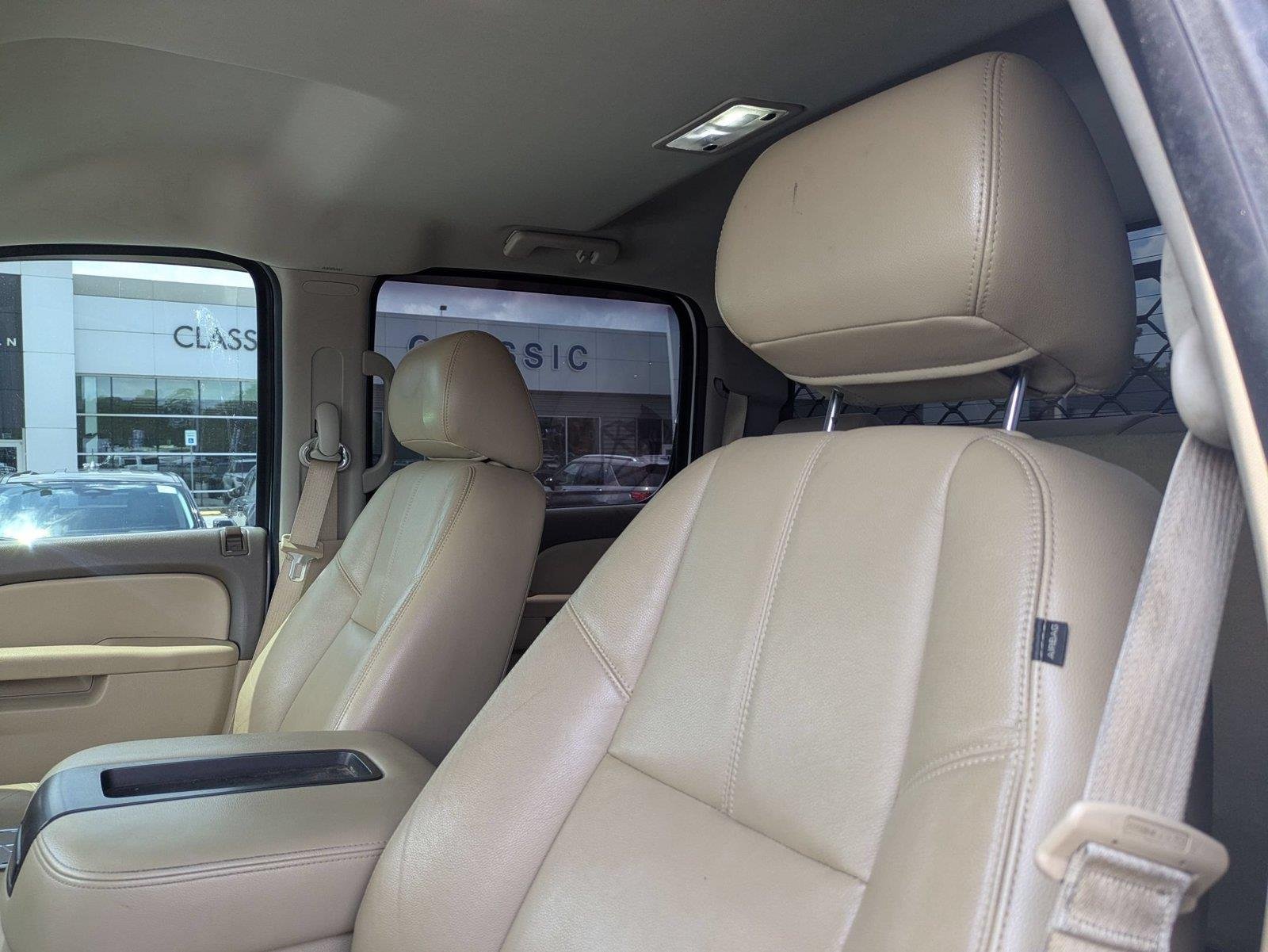 Used 2013 Summit White Chevrolet LTZ image 8