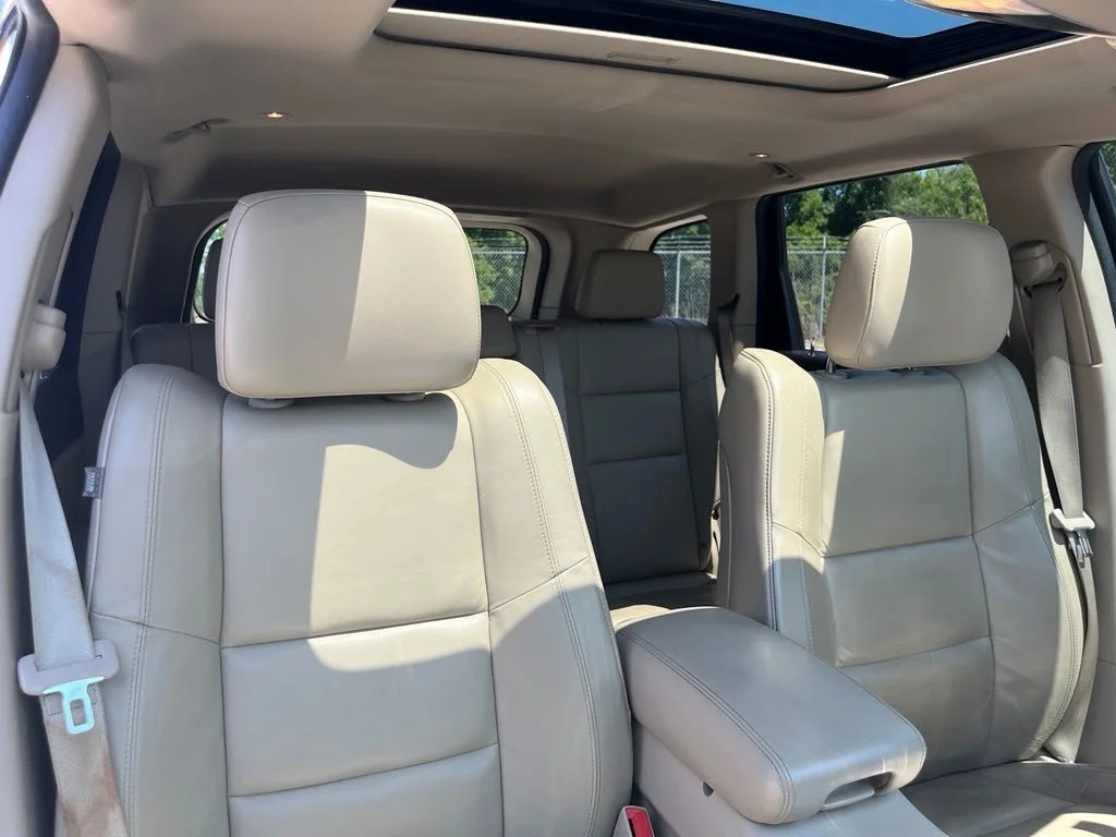 Used 2019 Bright White Clearcoat Jeep Limited image 39
