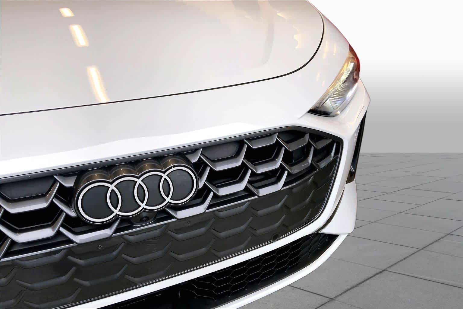 Used 2025 Glacier White Metallic Audi Premium image 30