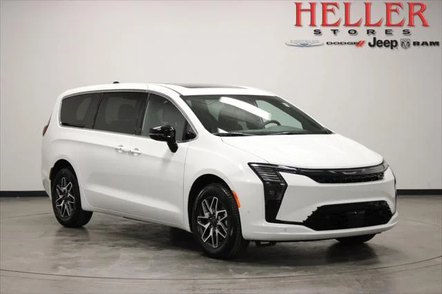 2027 Chrysler Pacifica Limited AWD's photo