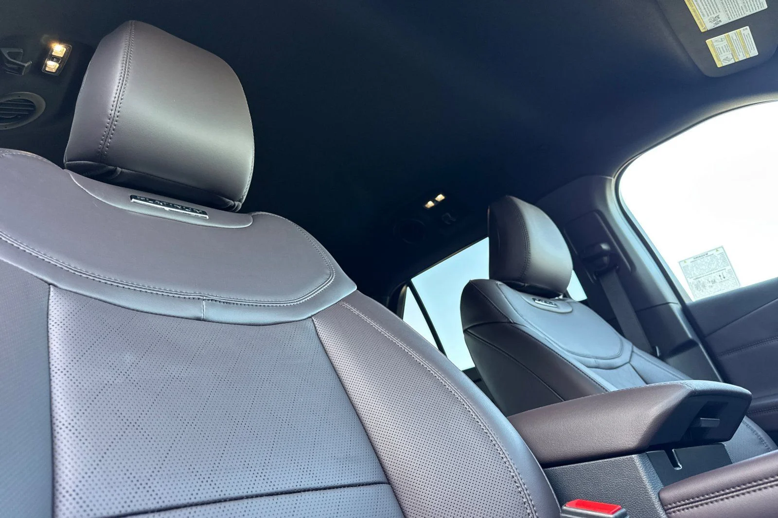 New 2027 Star White Metallic Tri-Coat Ford Platinum™ image 21