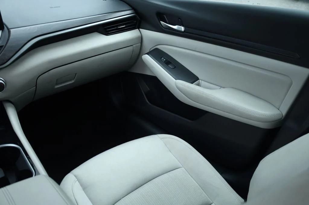 2024 Nissan Altima SV - Photo 32