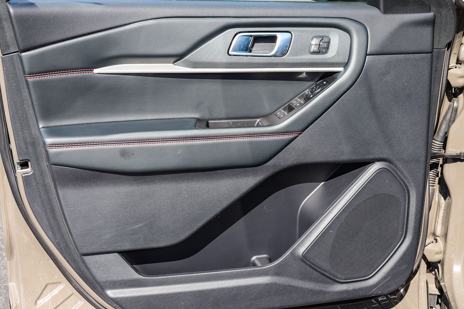 2026 Ford Explorer ST-LINE - Photo 21