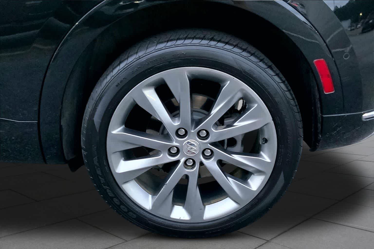 Used 2022 Ebony Twilight Metallic Buick Avenir image 11