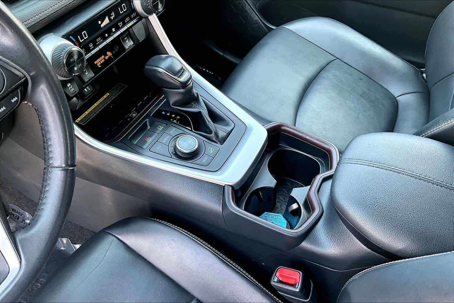 Used 2019 Blizzard Pearl Toyota Limited image 17