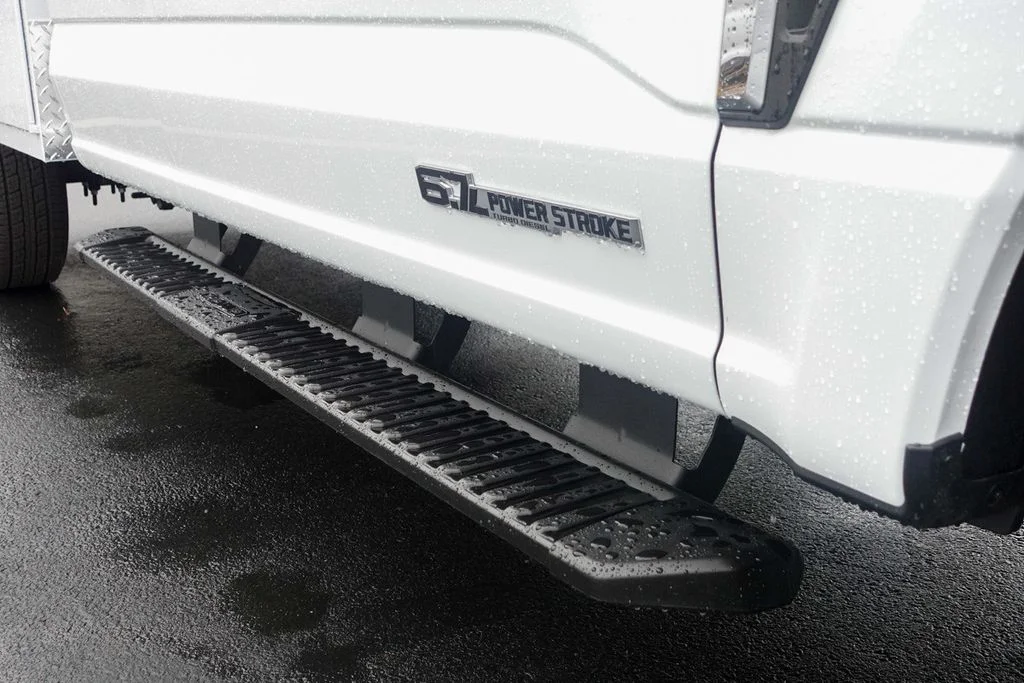 2025 Ford F-350 Super Duty Chassis Cab XL - Photo 6