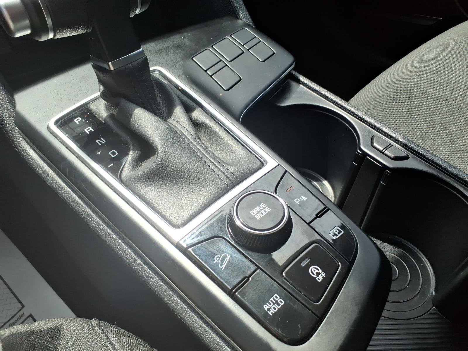 2025 Kia Sportage LX - Photo 25