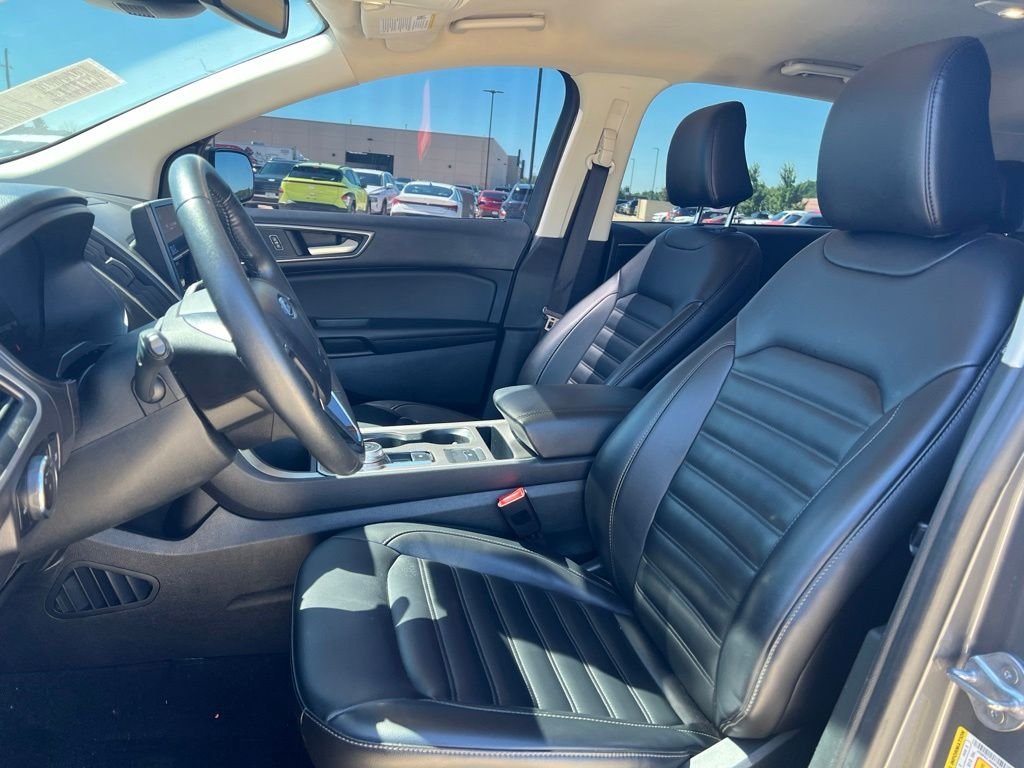 Used 2024 Gray Metallic Ford SEL image 10
