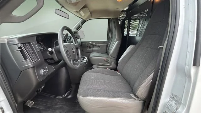 Used 2024 Summit White GMC Work Van image 19