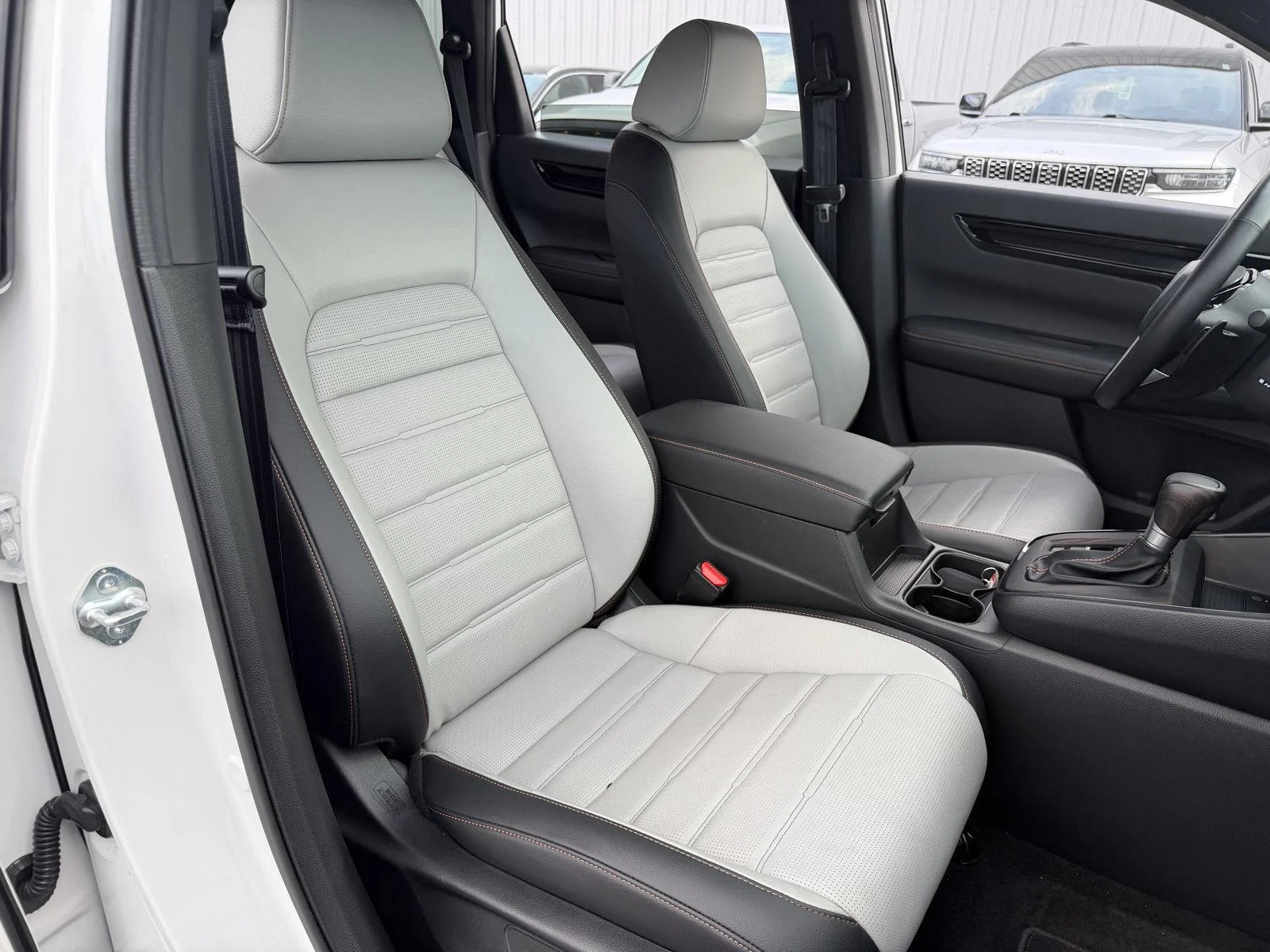 Used 2026 Platinum White Pearl Honda Sport Touring image 22