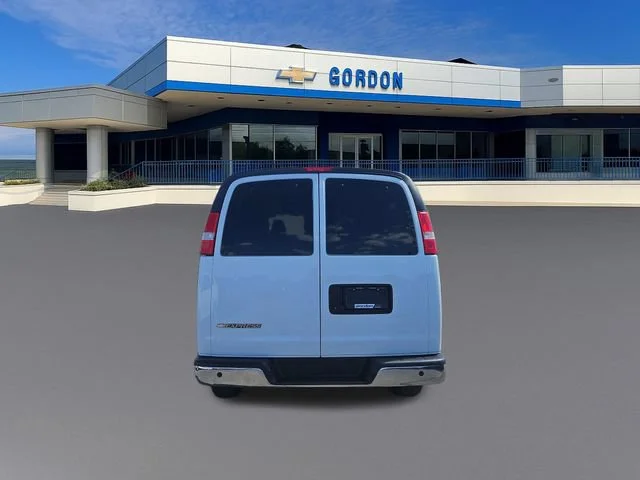 Used 2023 Summit White Chevrolet 1LT image 4