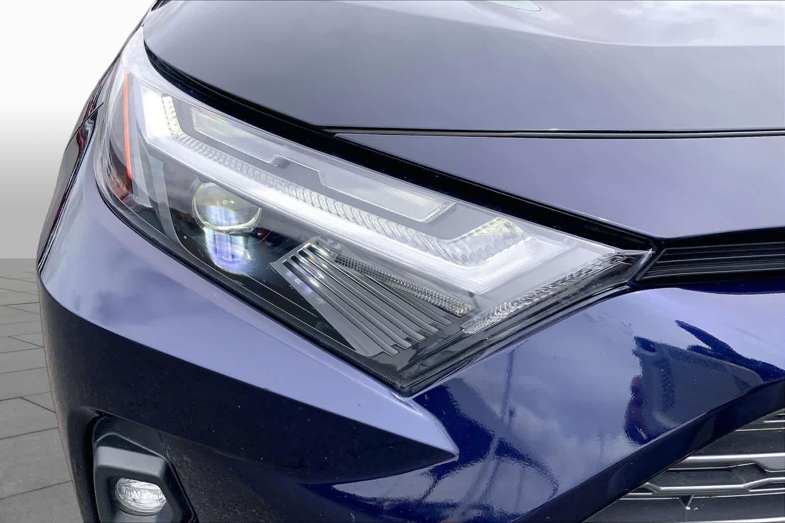 Used 2023 Blueprint Toyota Hybrid Limited image 28