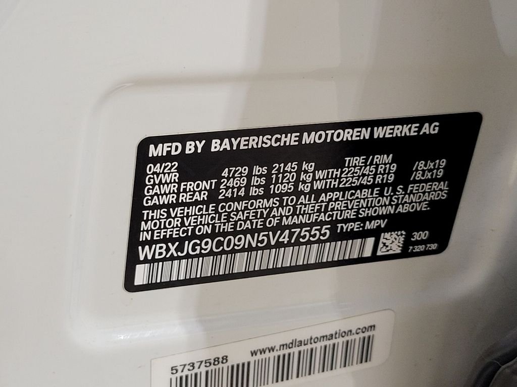 Used 2022 White BMW xDrive28i image 37