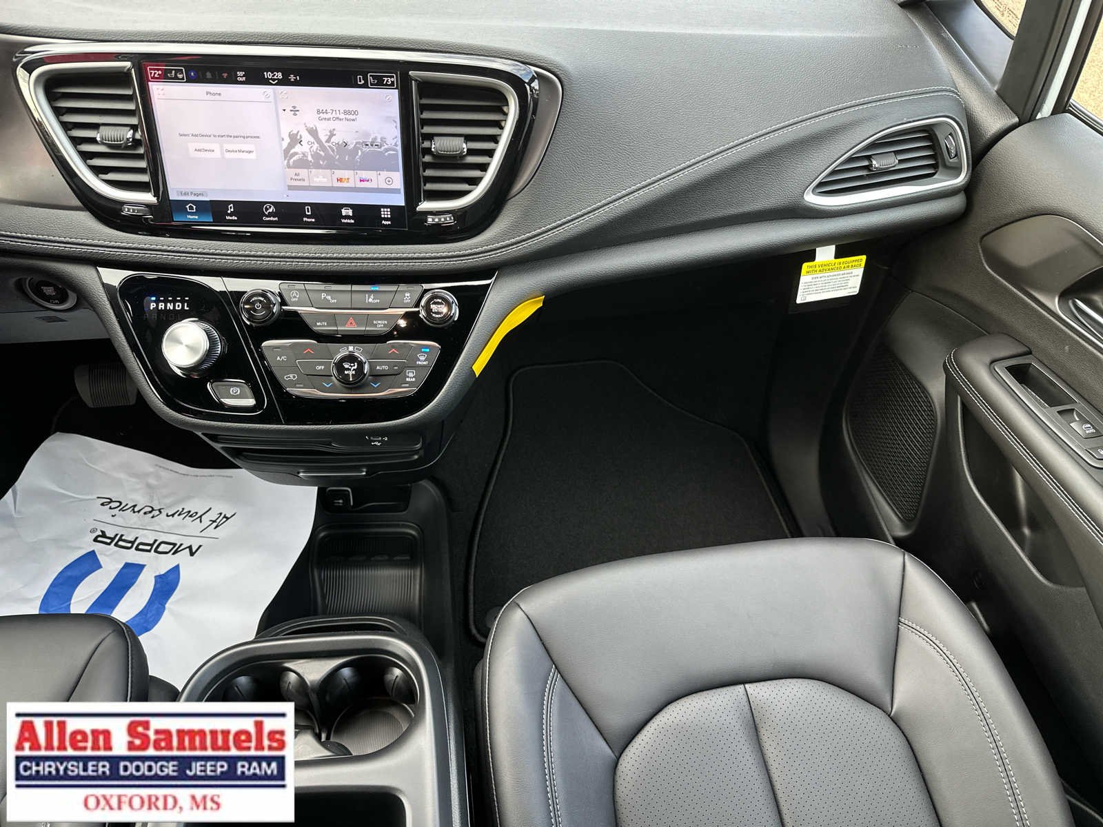 2026 Chrysler Pacifica Select - Photo 13